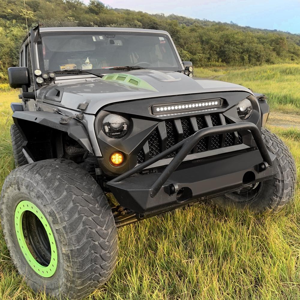 GLADIATOR GRILLE W/ LED OFF-ROAD LIGHTS & SMOKED TURN LIGHTS COMBO FOR 07-18 WRANGLER JK